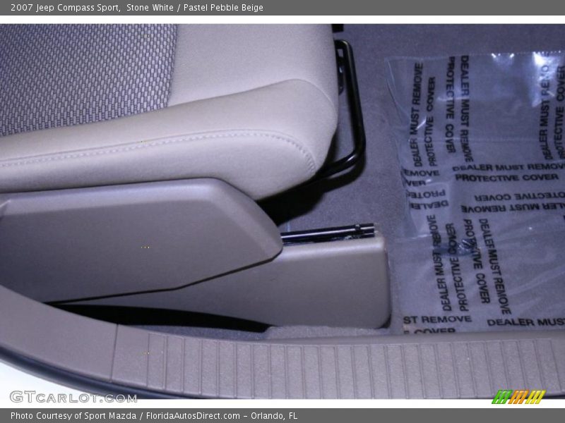 Stone White / Pastel Pebble Beige 2007 Jeep Compass Sport