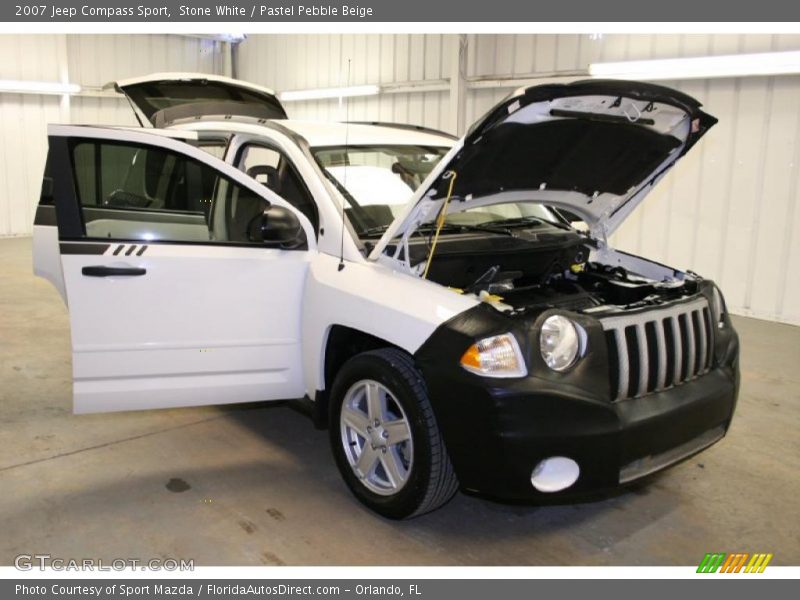 Stone White / Pastel Pebble Beige 2007 Jeep Compass Sport