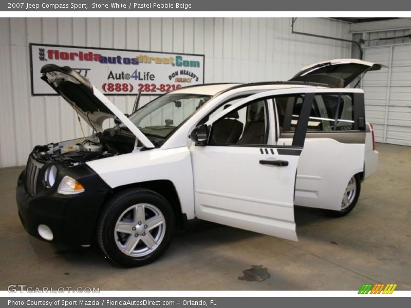 Stone White / Pastel Pebble Beige 2007 Jeep Compass Sport