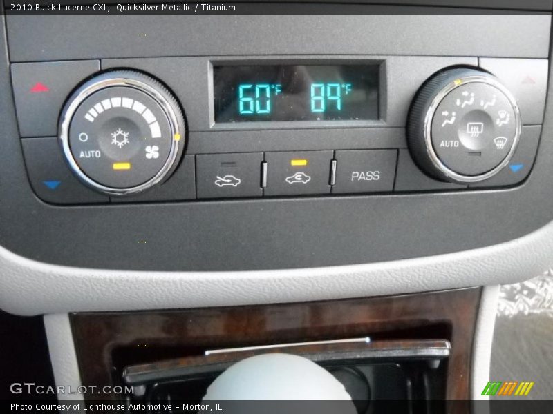 Quicksilver Metallic / Titanium 2010 Buick Lucerne CXL