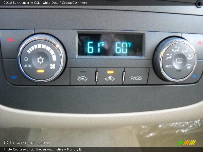 White Opal / Cocoa/Cashmere 2010 Buick Lucerne CXL