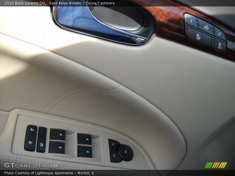 Sand Beige Metallic / Cocoa/Cashmere 2010 Buick Lucerne CXL