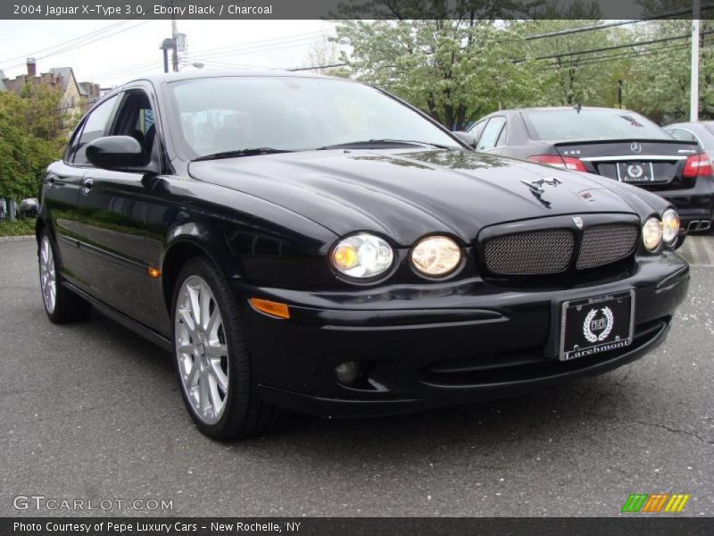 Ebony Black / Charcoal 2004 Jaguar X-Type 3.0