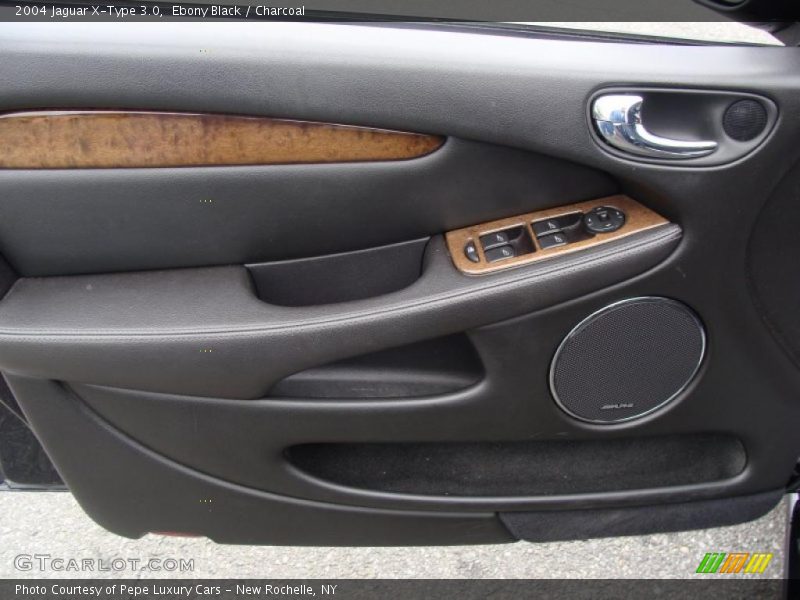 Ebony Black / Charcoal 2004 Jaguar X-Type 3.0