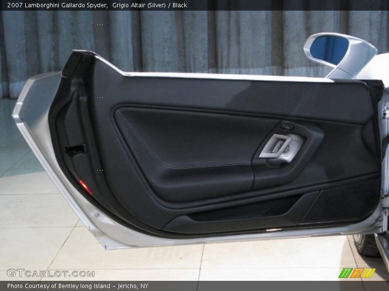 Door Panel of 2007 Gallardo Spyder