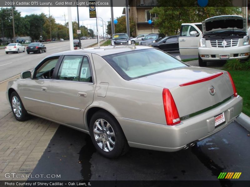 Gold Mist / Light Linen/Cocoa 2009 Cadillac DTS Luxury