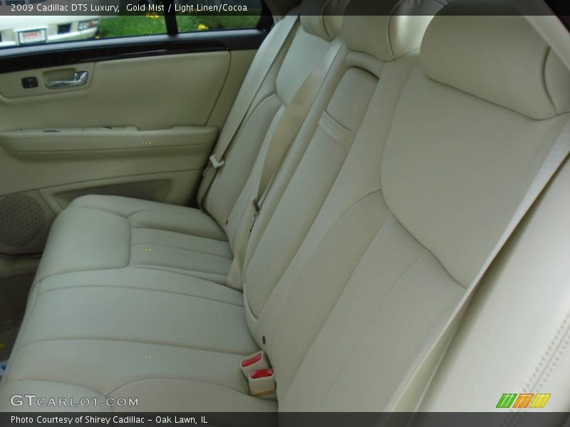 Gold Mist / Light Linen/Cocoa 2009 Cadillac DTS Luxury