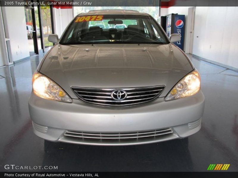 Lunar Mist Metallic / Gray 2005 Toyota Camry LE