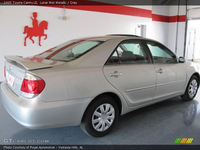 Lunar Mist Metallic / Gray 2005 Toyota Camry LE