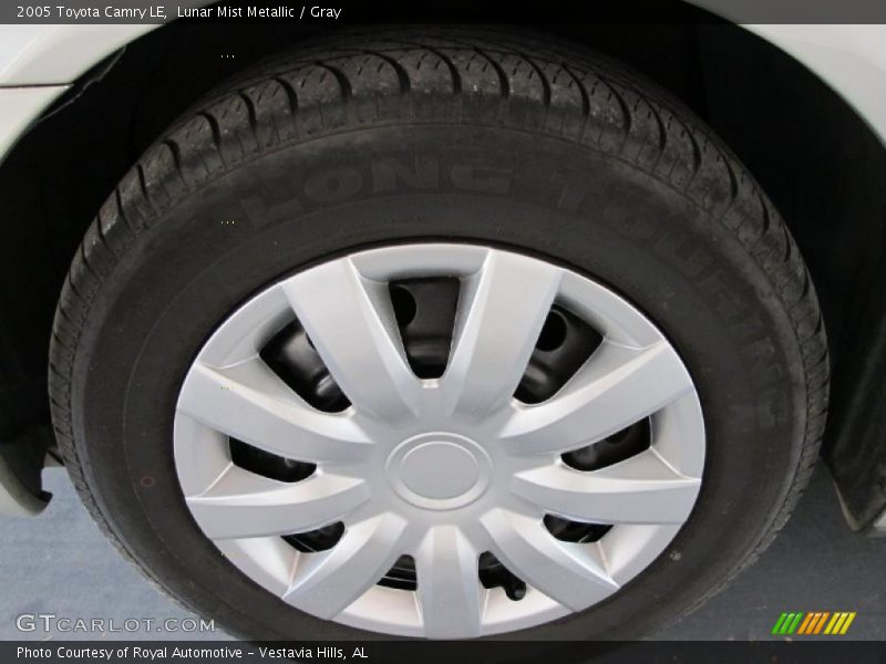 Lunar Mist Metallic / Gray 2005 Toyota Camry LE