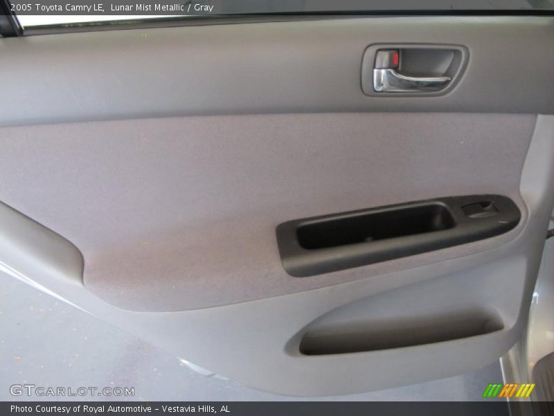 Lunar Mist Metallic / Gray 2005 Toyota Camry LE