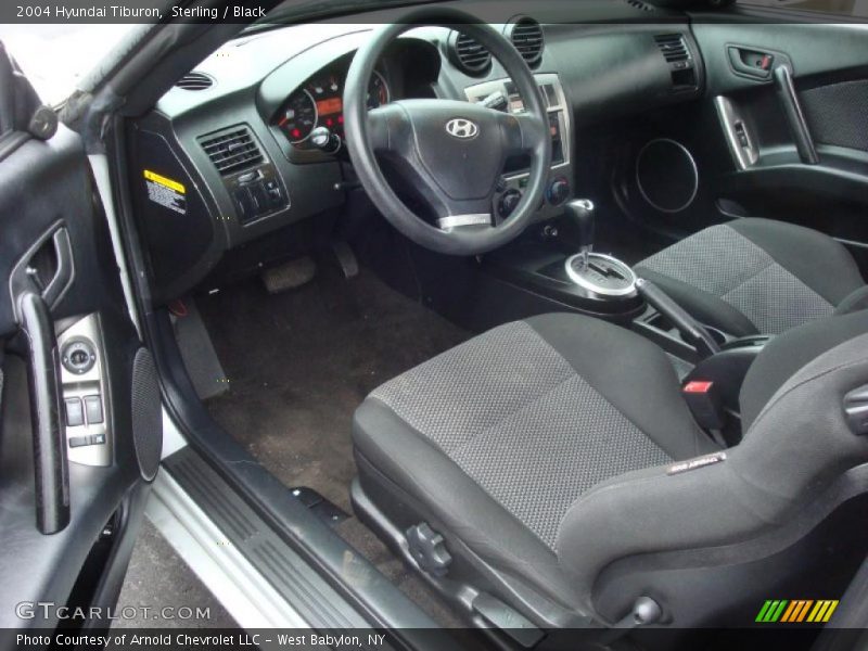 Sterling / Black 2004 Hyundai Tiburon