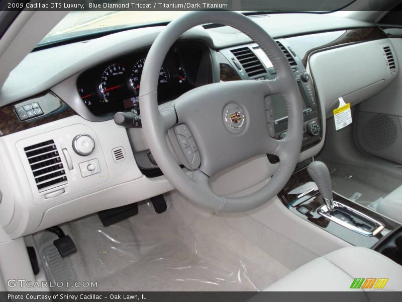 Blue Diamond Tricoat / Titanium/Dark Titanium 2009 Cadillac DTS Luxury