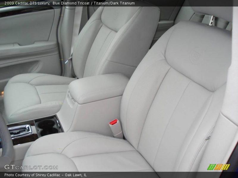 Blue Diamond Tricoat / Titanium/Dark Titanium 2009 Cadillac DTS Luxury