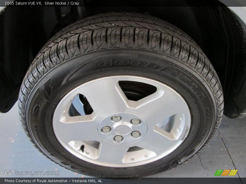 Silver Nickel / Gray 2005 Saturn VUE V6