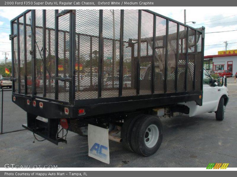 Oxford White / Medium Graphite 2000 Ford F350 Super Duty XL Regular Cab Chassis