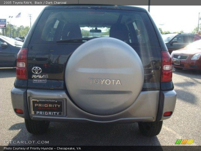 Black / Dark Charcoal 2005 Toyota RAV4
