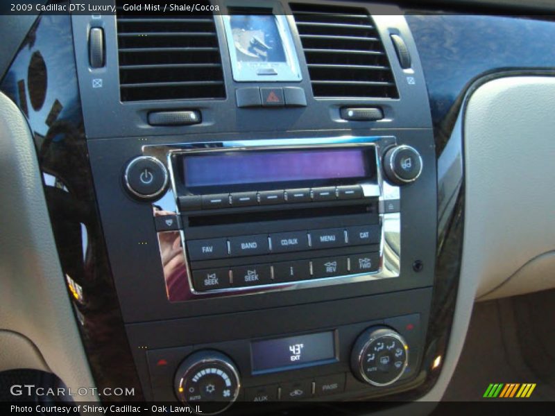Gold Mist / Shale/Cocoa 2009 Cadillac DTS Luxury