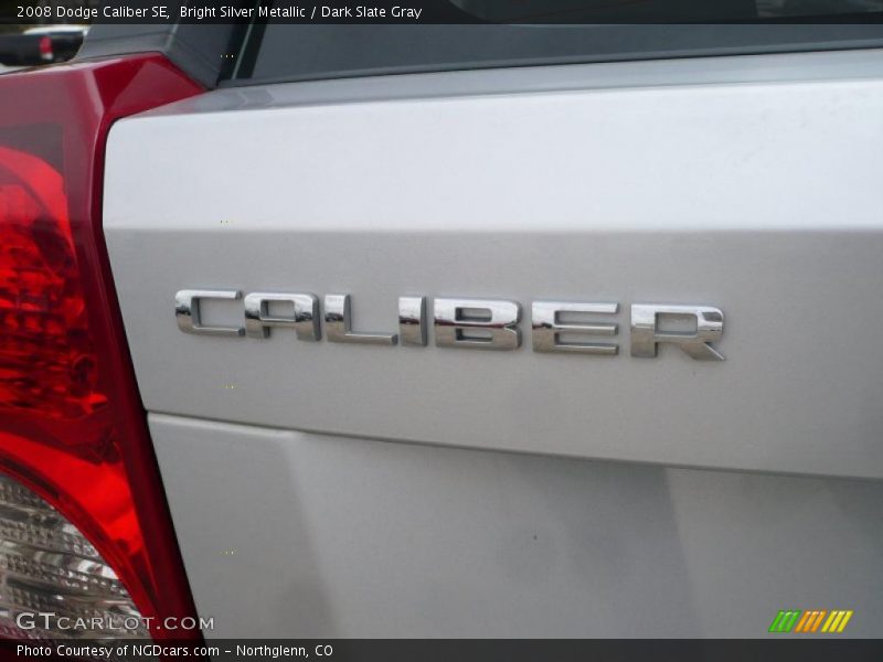 Bright Silver Metallic / Dark Slate Gray 2008 Dodge Caliber SE