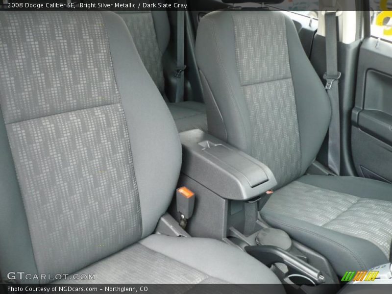 Bright Silver Metallic / Dark Slate Gray 2008 Dodge Caliber SE