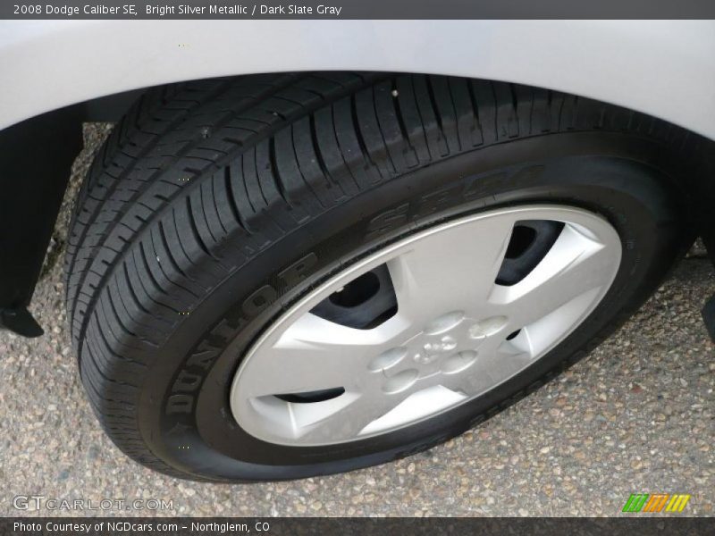 Bright Silver Metallic / Dark Slate Gray 2008 Dodge Caliber SE