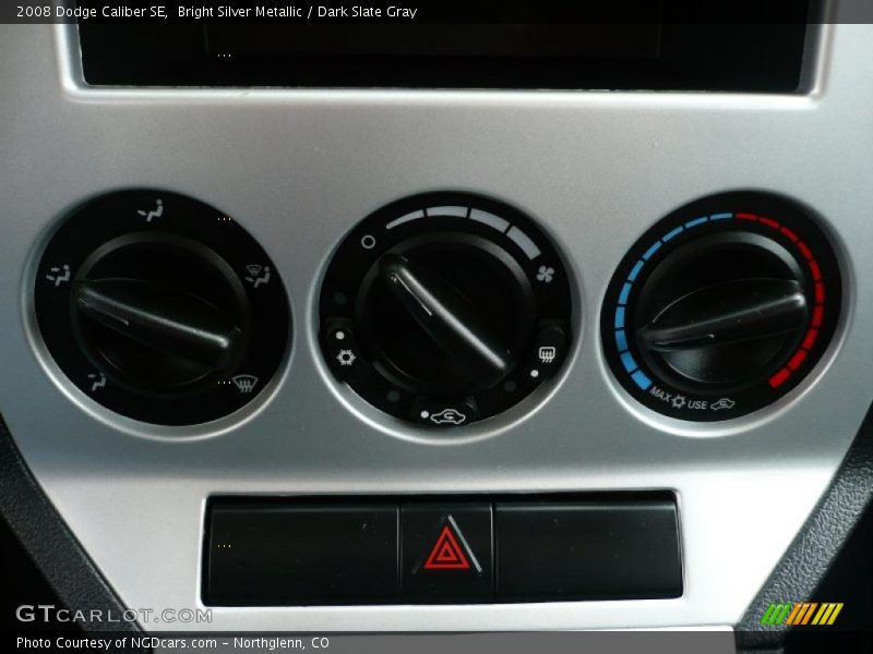 Bright Silver Metallic / Dark Slate Gray 2008 Dodge Caliber SE