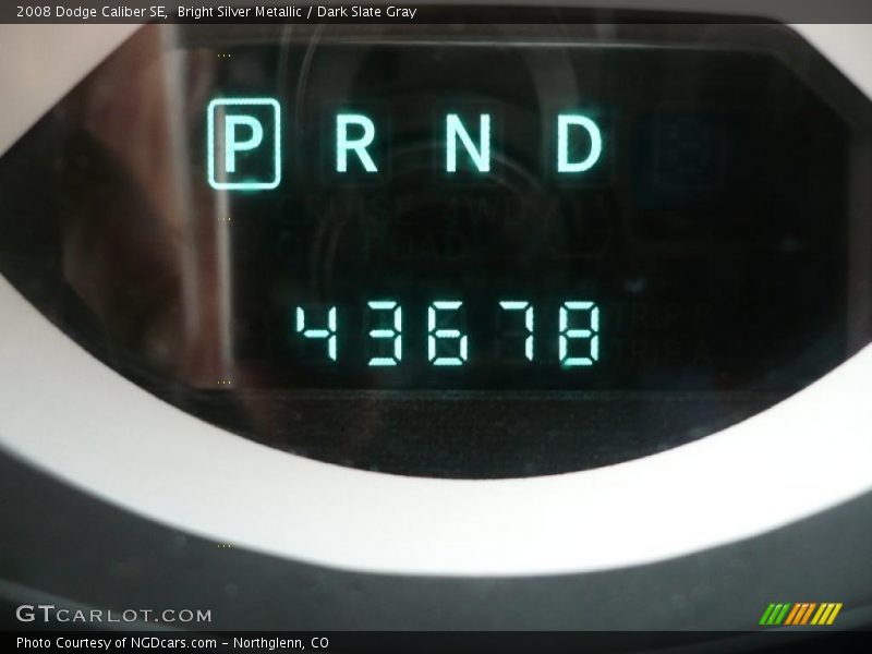 Bright Silver Metallic / Dark Slate Gray 2008 Dodge Caliber SE