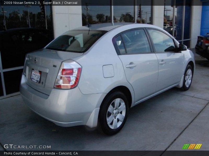 Super Black / Charcoal 2009 Nissan Sentra 2.0