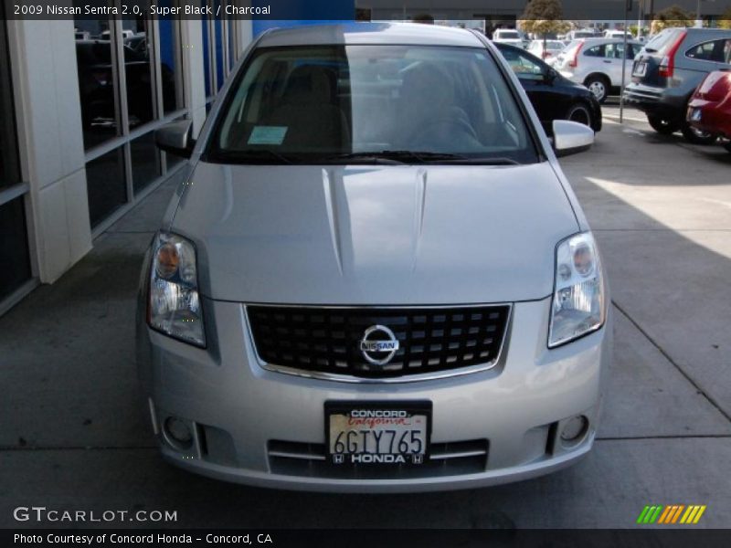 Super Black / Charcoal 2009 Nissan Sentra 2.0