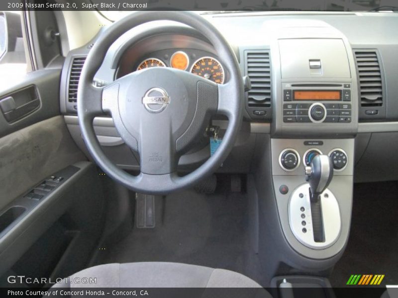 Super Black / Charcoal 2009 Nissan Sentra 2.0