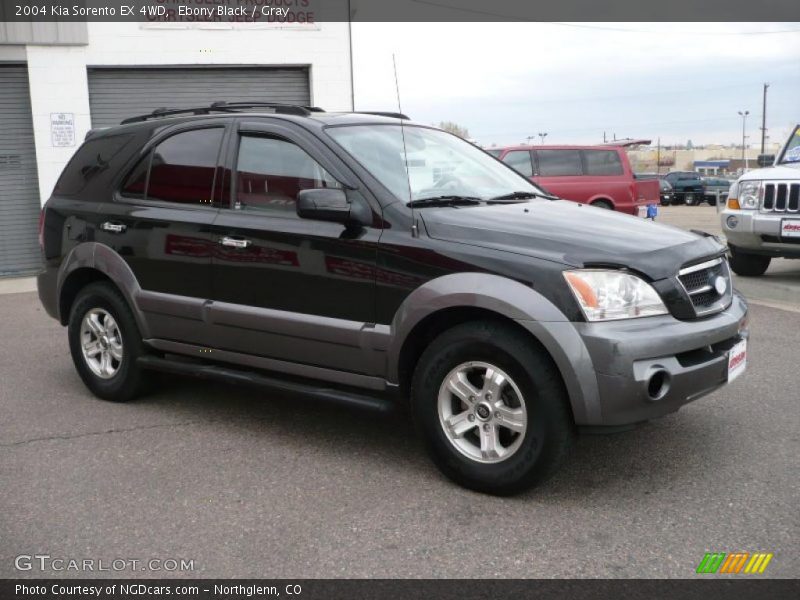Ebony Black / Gray 2004 Kia Sorento EX 4WD
