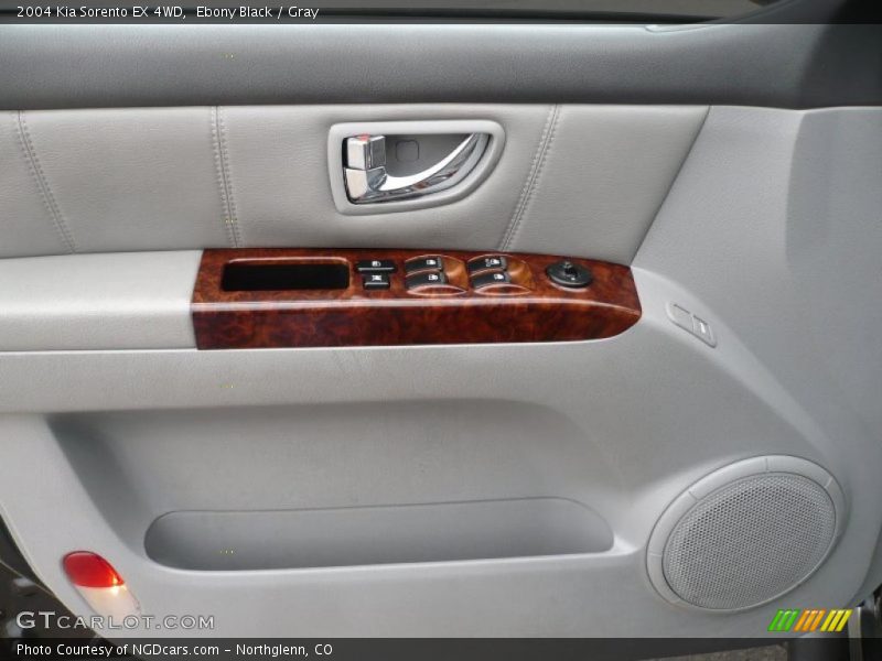Ebony Black / Gray 2004 Kia Sorento EX 4WD