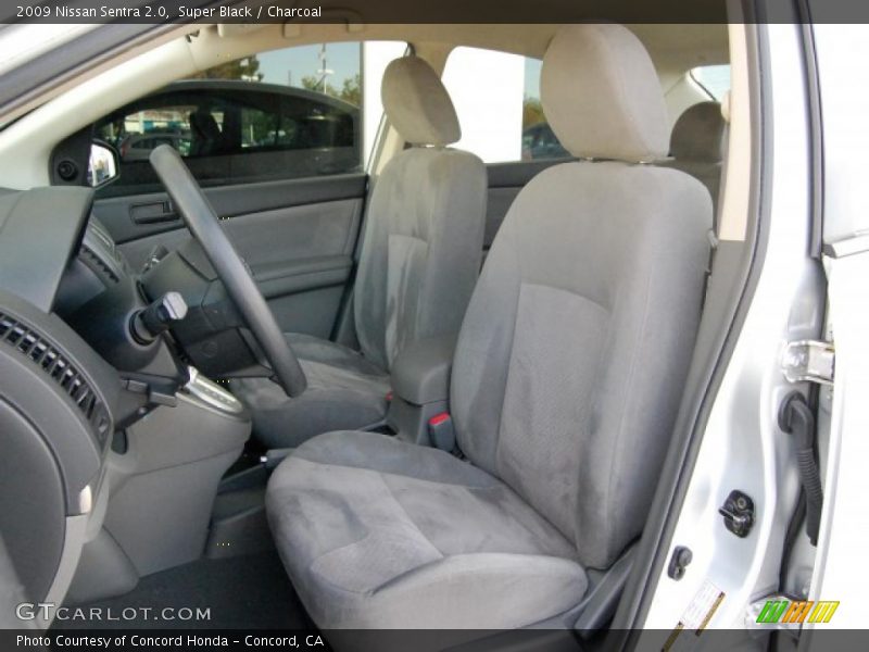 Super Black / Charcoal 2009 Nissan Sentra 2.0