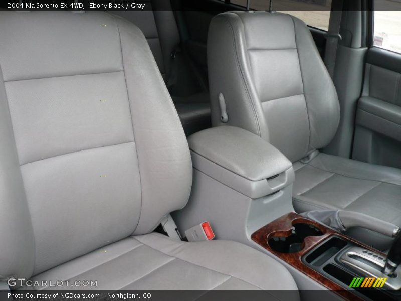 Ebony Black / Gray 2004 Kia Sorento EX 4WD