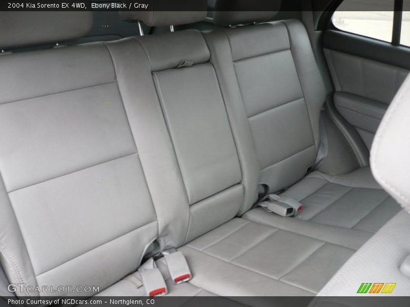 Ebony Black / Gray 2004 Kia Sorento EX 4WD