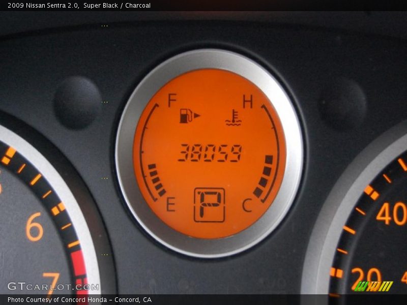 Super Black / Charcoal 2009 Nissan Sentra 2.0