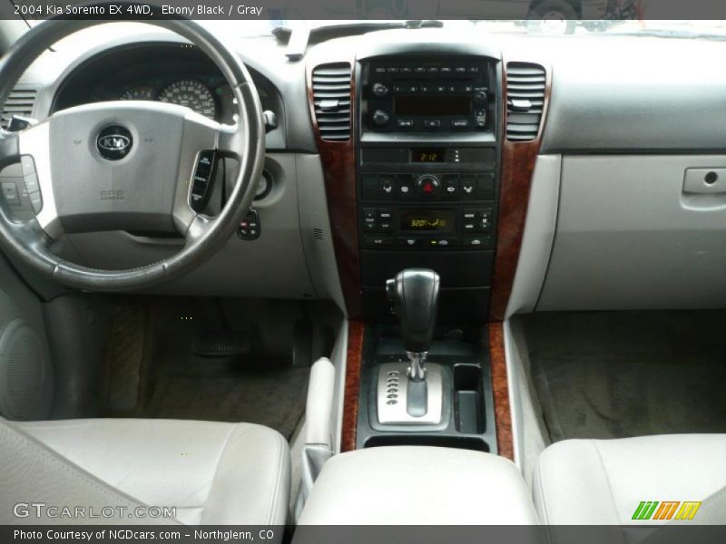 Ebony Black / Gray 2004 Kia Sorento EX 4WD