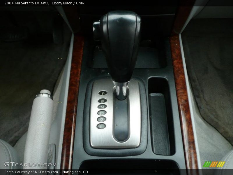 Ebony Black / Gray 2004 Kia Sorento EX 4WD