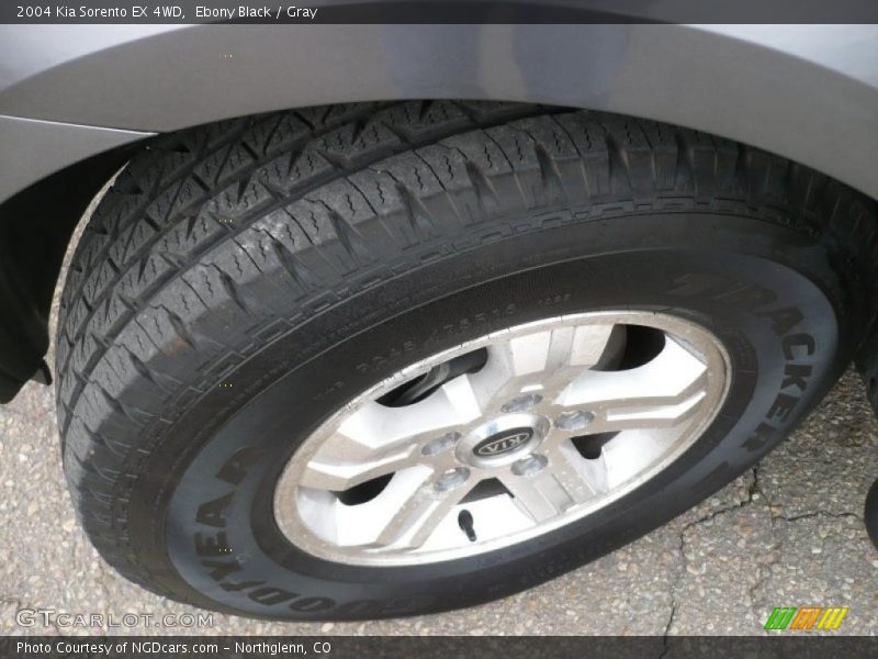 Ebony Black / Gray 2004 Kia Sorento EX 4WD