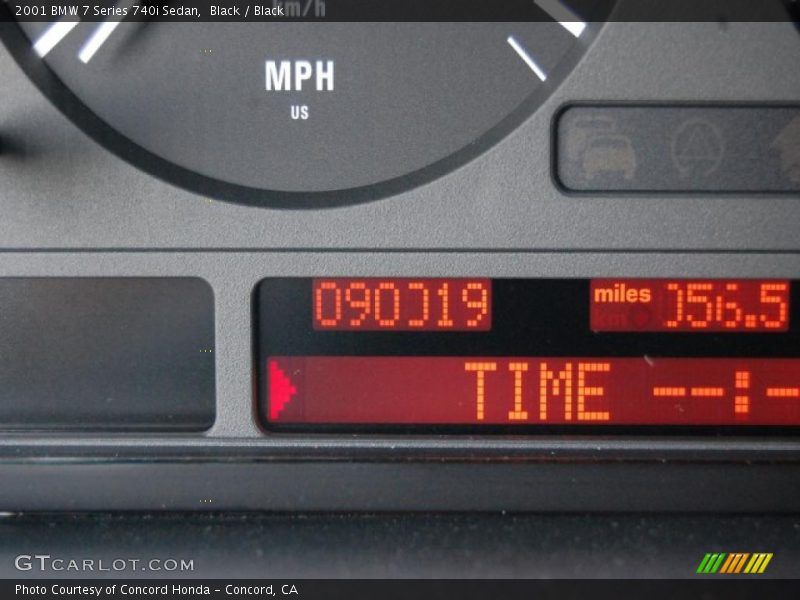 Black / Black 2001 BMW 7 Series 740i Sedan