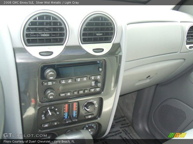 Silver Mist Metallic / Light Gray 2008 GMC Envoy SLE