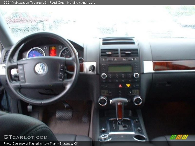 Reed Green Metallic / Anthracite 2004 Volkswagen Touareg V6