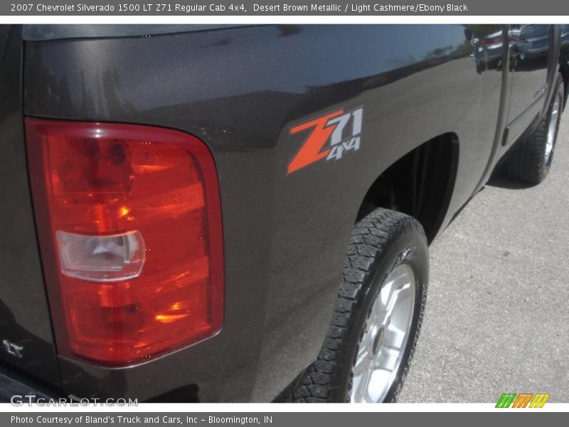 Desert Brown Metallic / Light Cashmere/Ebony Black 2007 Chevrolet Silverado 1500 LT Z71 Regular Cab 4x4