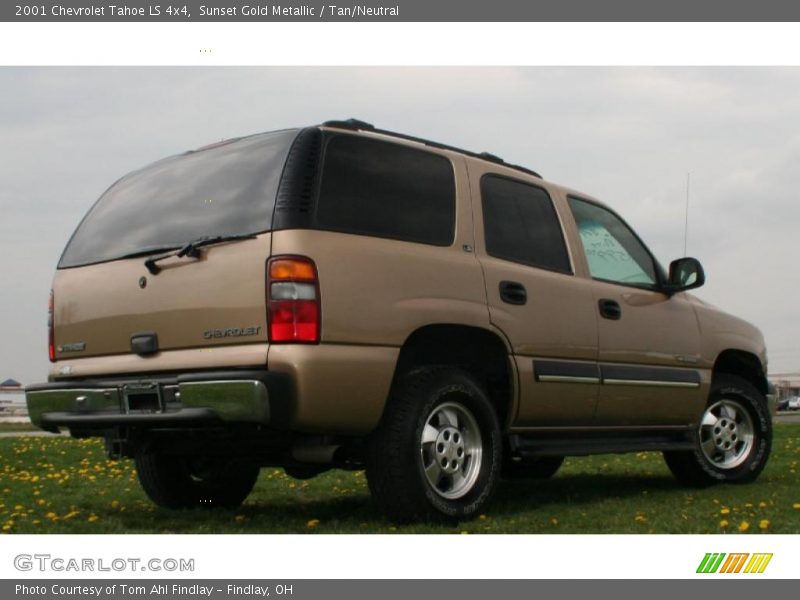 Sunset Gold Metallic / Tan/Neutral 2001 Chevrolet Tahoe LS 4x4