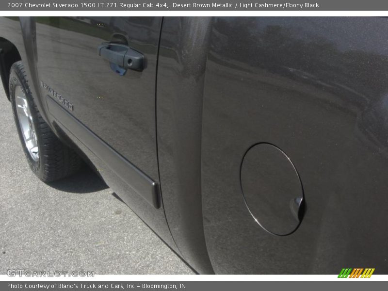 Desert Brown Metallic / Light Cashmere/Ebony Black 2007 Chevrolet Silverado 1500 LT Z71 Regular Cab 4x4