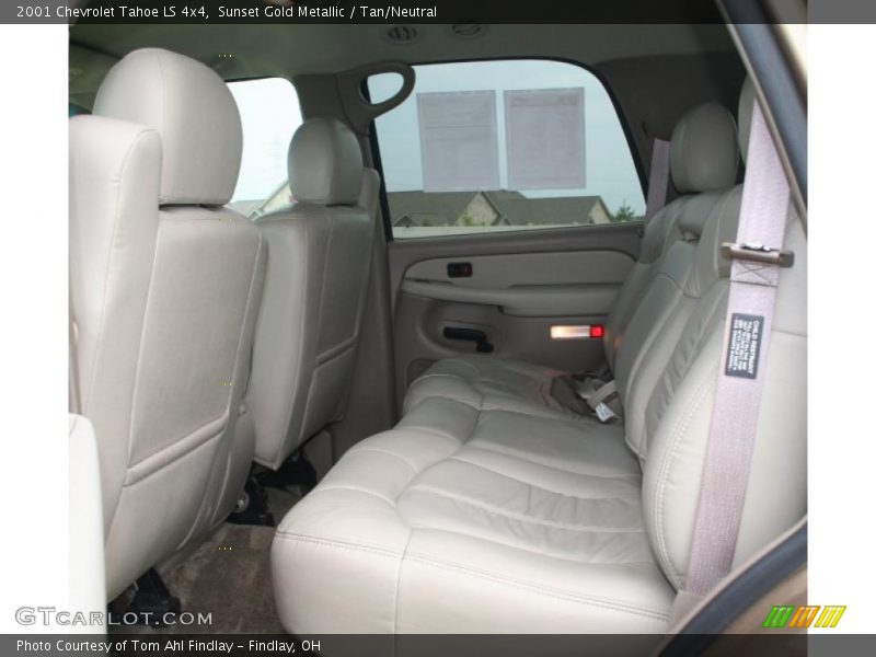 Sunset Gold Metallic / Tan/Neutral 2001 Chevrolet Tahoe LS 4x4
