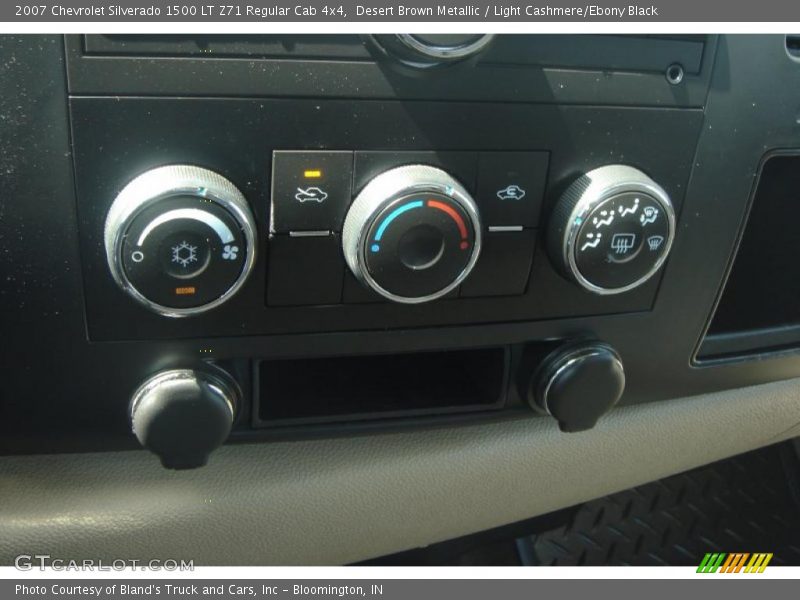 Desert Brown Metallic / Light Cashmere/Ebony Black 2007 Chevrolet Silverado 1500 LT Z71 Regular Cab 4x4