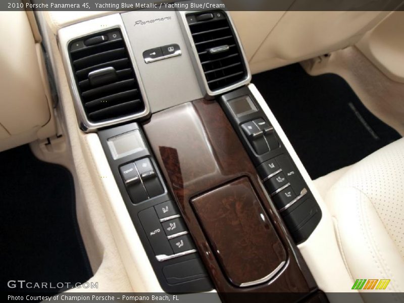 Yachting Blue Metallic / Yachting Blue/Cream 2010 Porsche Panamera 4S