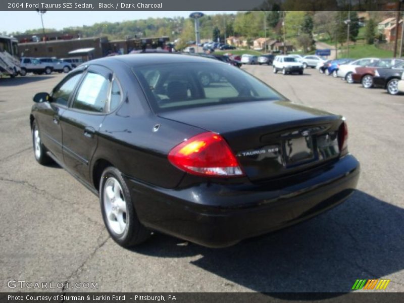 Black / Dark Charcoal 2004 Ford Taurus SES Sedan