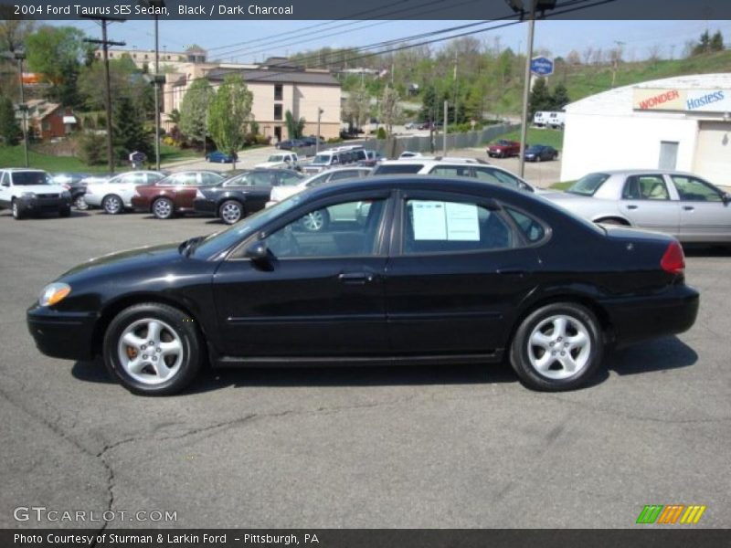 Black / Dark Charcoal 2004 Ford Taurus SES Sedan